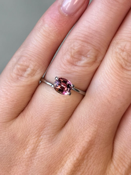 1.06ct Sunset Colour Oval Cut Tourmaline 