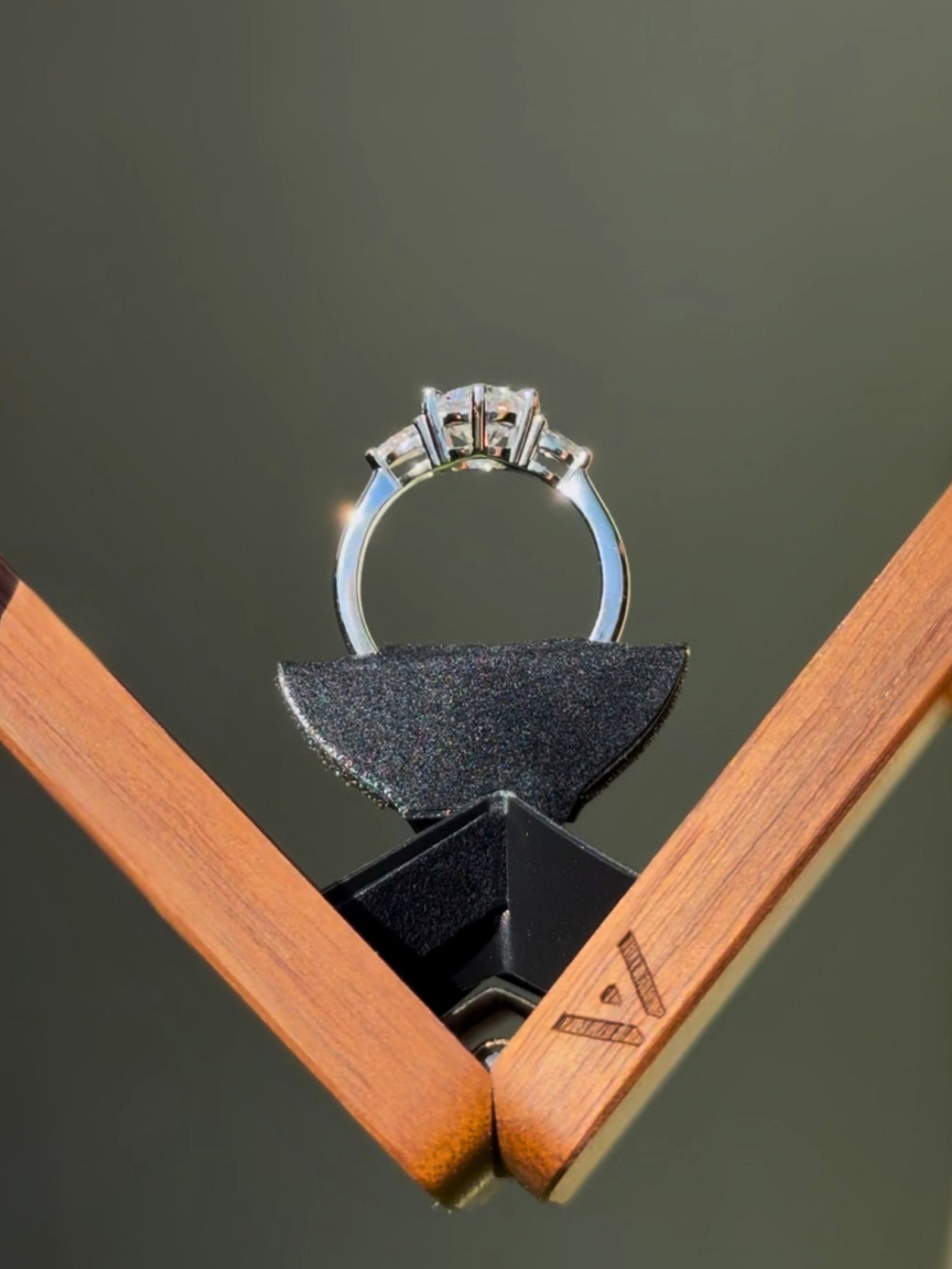 Round & Pear Cut Diamond Trilogy Ring