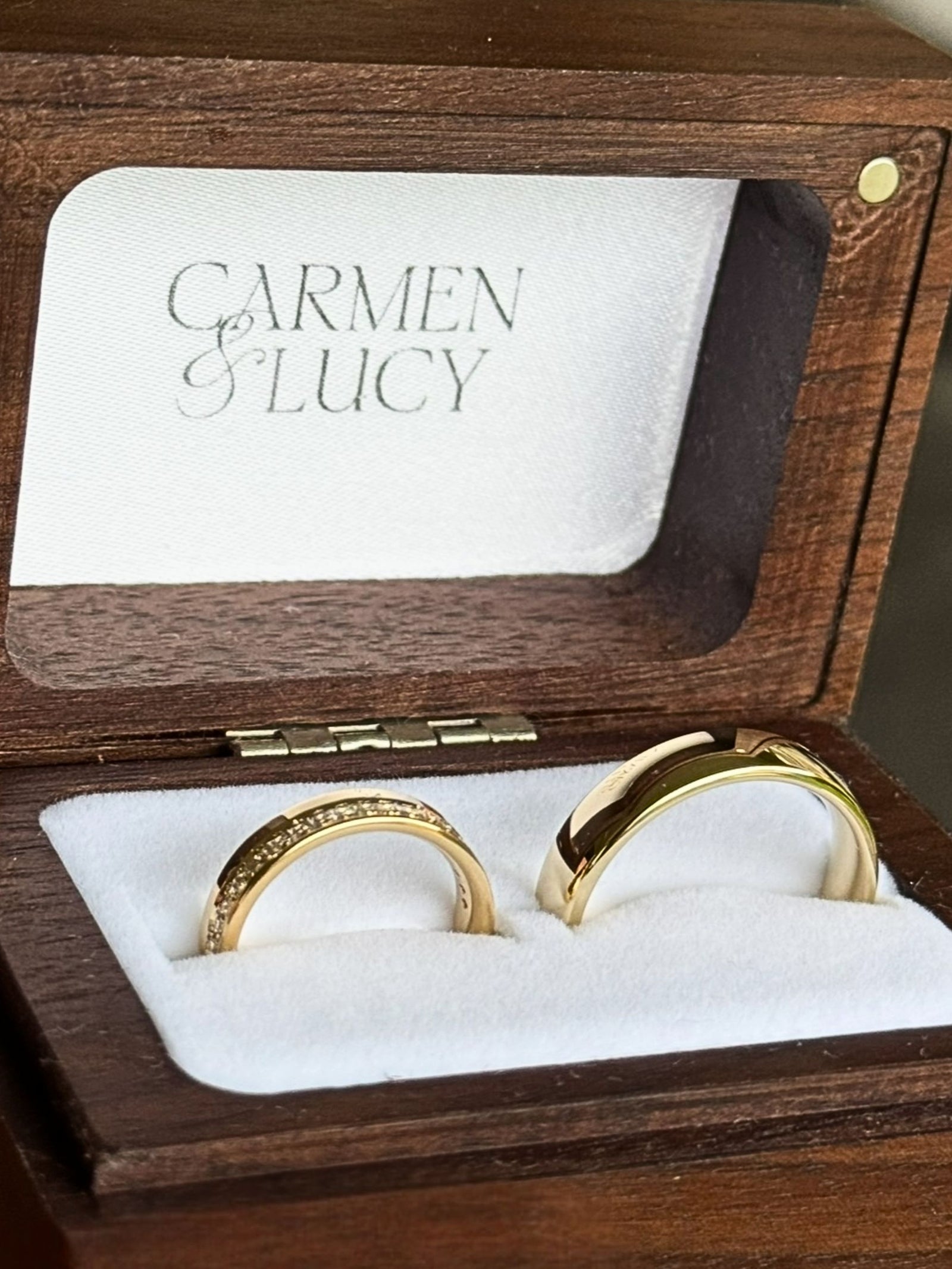 Custom Wedding Ring Set