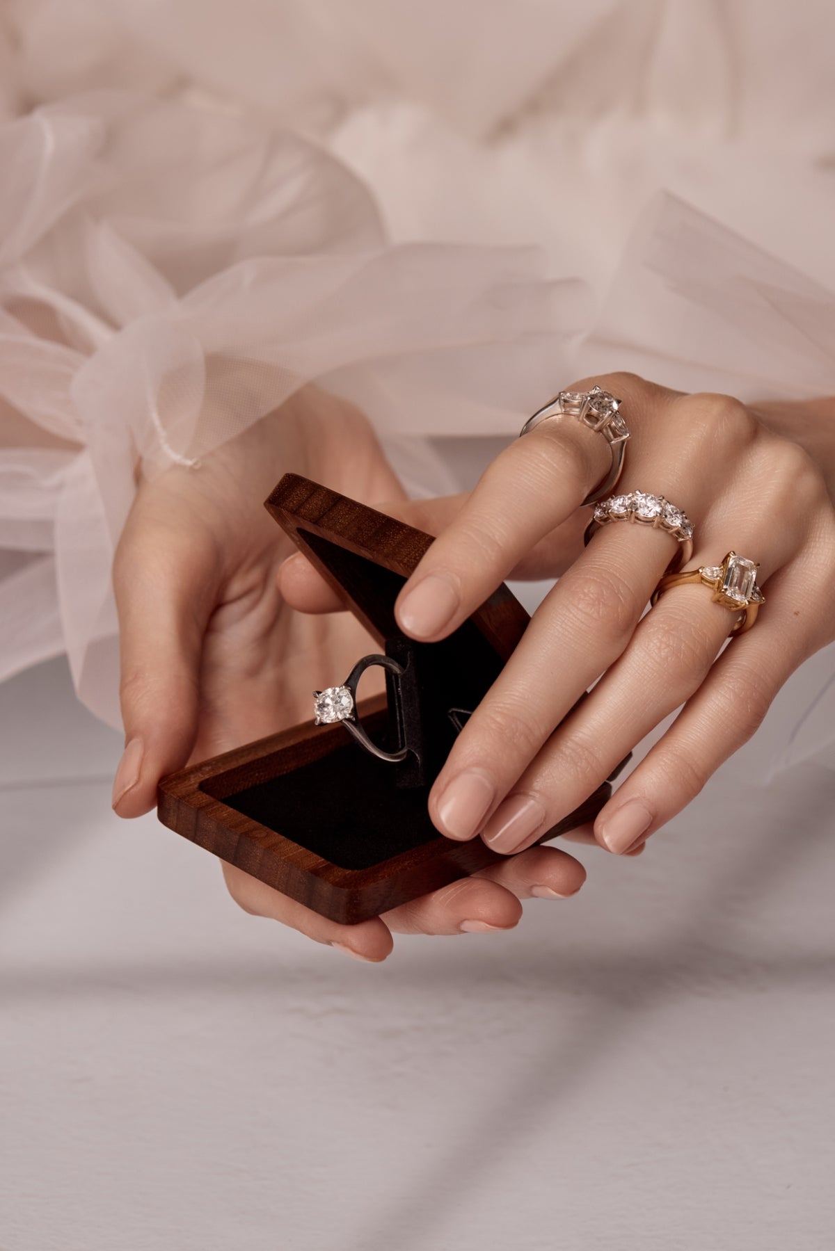 Eva Oval Solitaire Ring