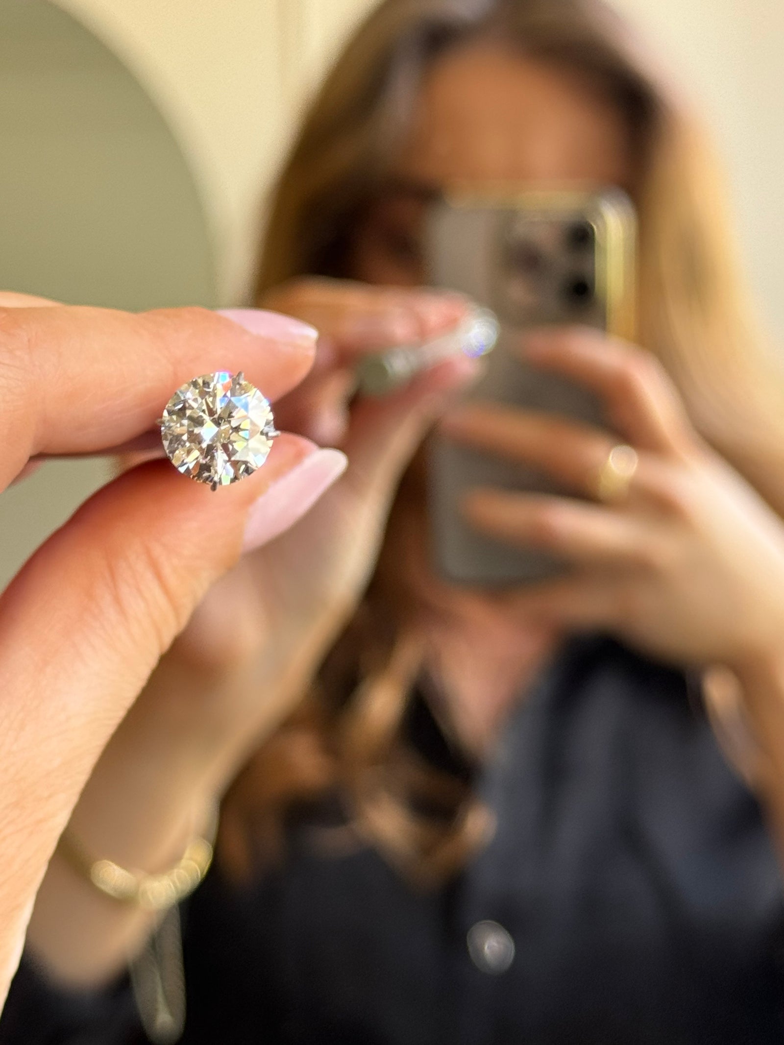 Diamond Moval Ring