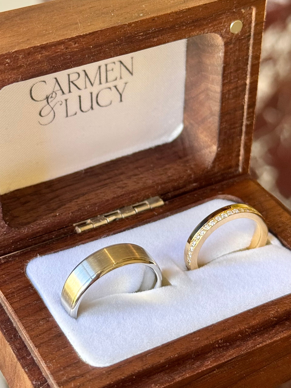 Custom Wedding Ring Set